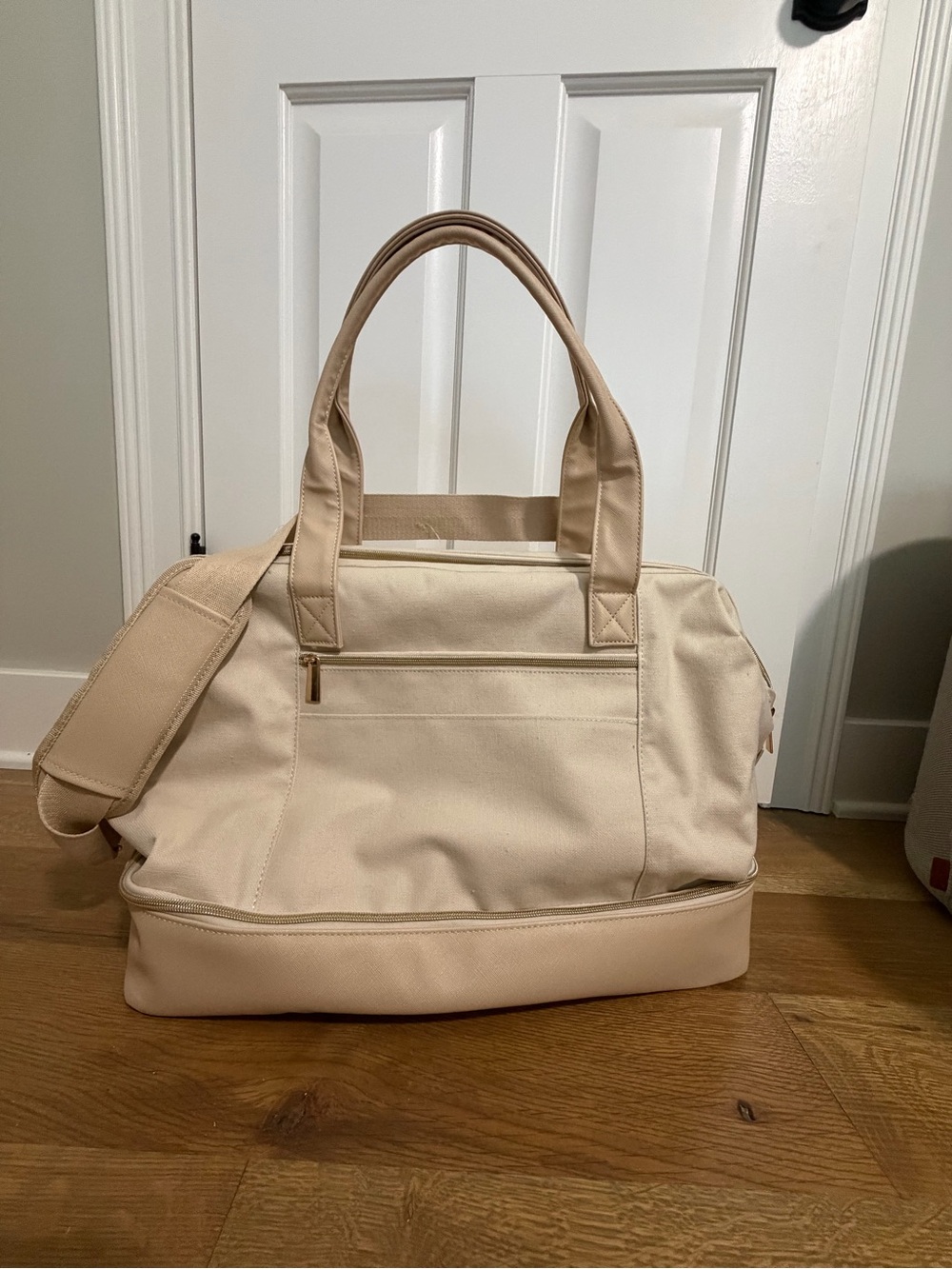 Canvas Duffel Weekender Bag in Cream with Adjustable Strap